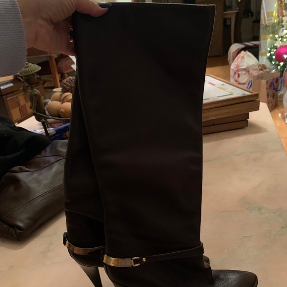 WORN ONCE - Picture 3 of 3